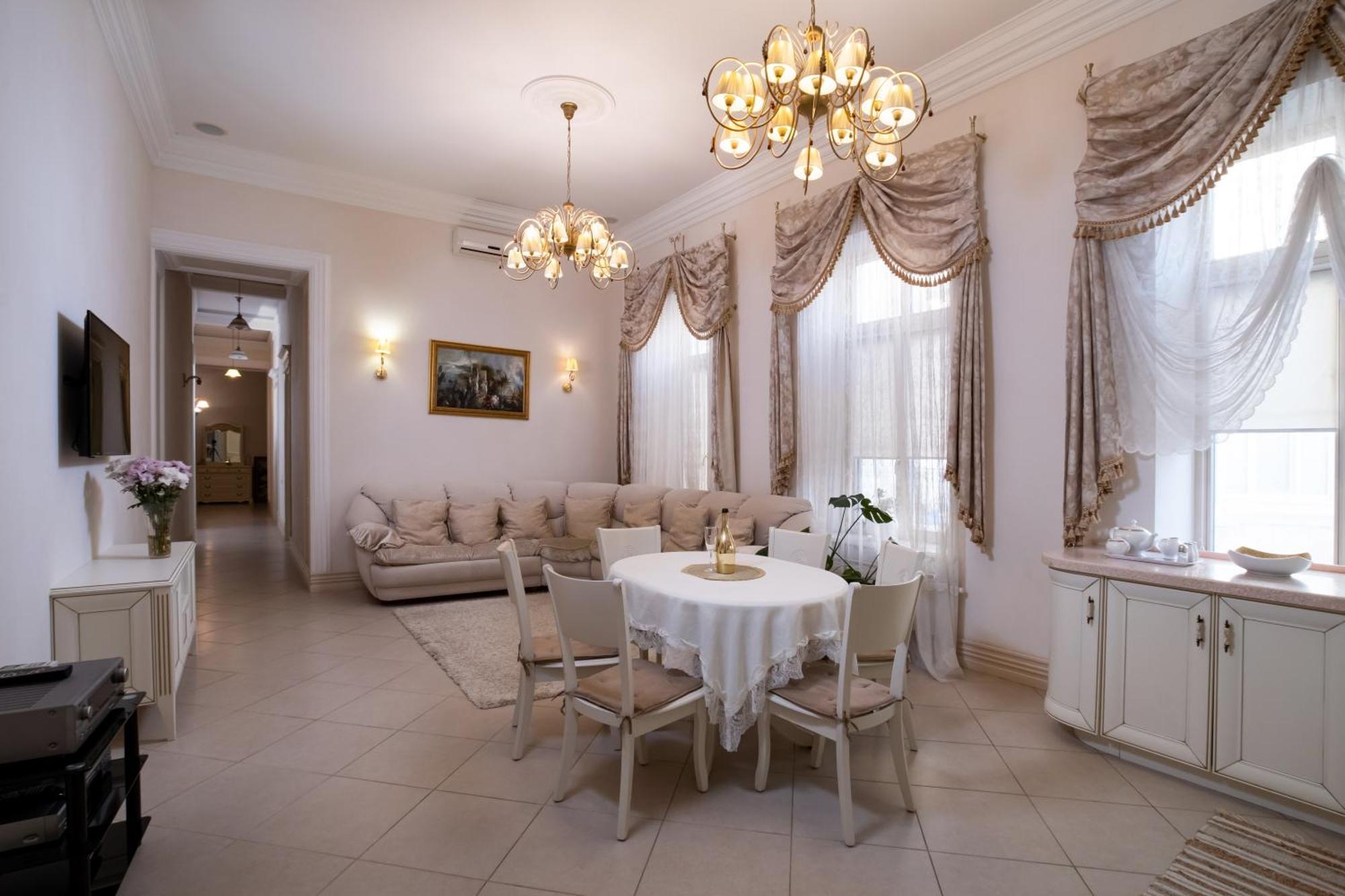 Kuprin Hotel Odessa Rum bild